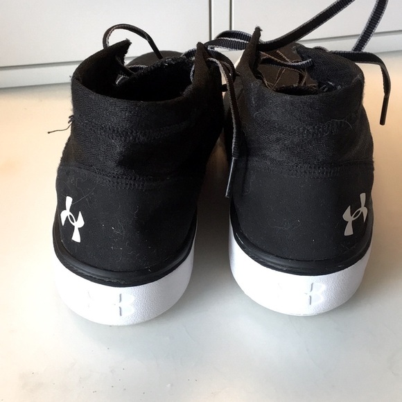 UA Boys 7Y Grade School Kickit 2 Mid Wt Shoes. D/5/A237 - Picture 3 of 9